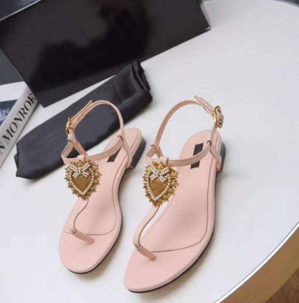 summer beach fashion sandals female designer new flat slippers outdoor nonslip allmatch dress flip flops with box large size 422289613, Black
summer beach fashion sandals female designer new flat slippers outdoor nonslip allmatch dress flip flops with box large size 422289613, Black