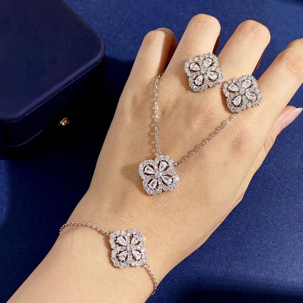 classic brass 18k gold plated pendant necklaces full diamonds flowers four leaves clover women luck earring ear stud designer jewe196d, Silver
classic brass 18k gold plated pendant necklaces full diamonds flowers four leaves clover women luck earring ear stud designer jewe196d, Silver