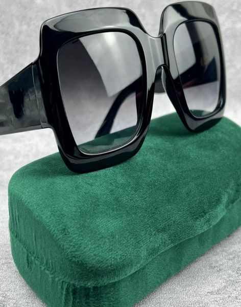 54mm oversized square black women sunglasses new with tags box mixed color glittered gradient oversized square sunglasses8869656, White;black
54mm oversized square black women sunglasses new with tags box mixed color glittered gradient oversized square sunglasses8869656, White;black