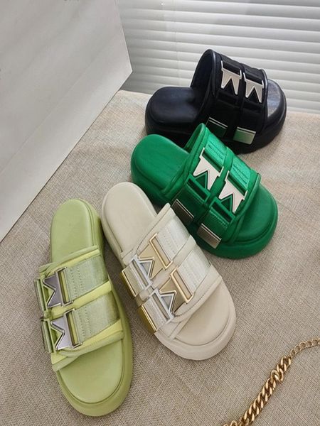 2022 new designer fashion slippers thick bottom casual beach sandals nylon waterproof platform casual shoes size 3541 with box4373794, Black
2022 new designer fashion slippers thick bottom casual beach sandals nylon waterproof platform casual shoes size 3541 with box4373794, Black