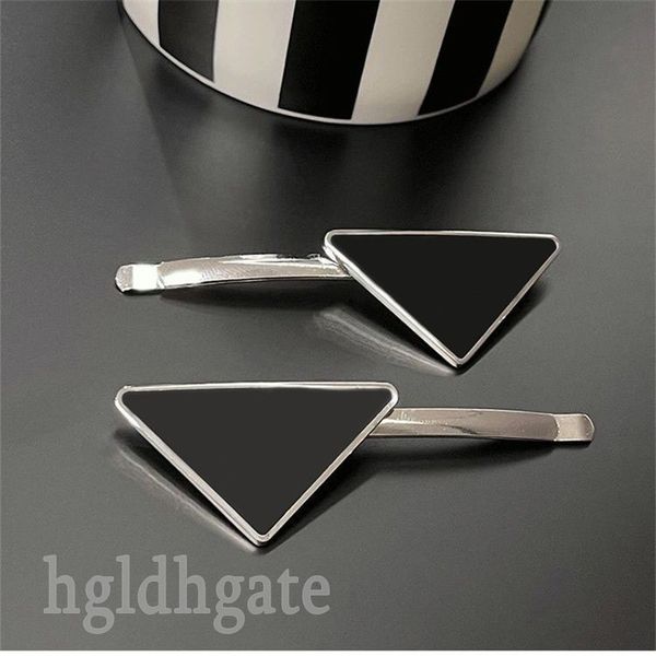 couples metal designer hairpins luxury hair clip triangle young people letter large enamels men jewelry bridal enamel black snap clips fashi, Golden;silver
couples metal designer hairpins luxury hair clip triangle young people letter large enamels men jewelry bridal enamel black snap clips fashi, Golden;silver