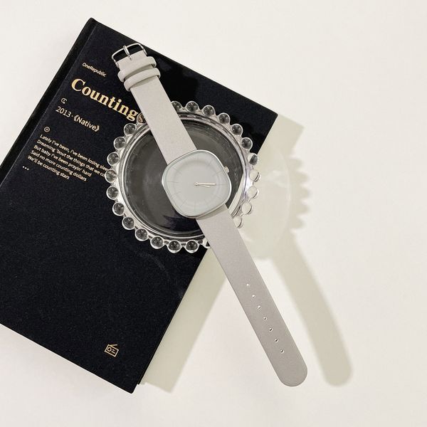 new arrived simple square watch women quartz leather fashion wristwatch ladies relogio feminino female clock elegant relojes, Slivery;golden
new arrived simple square watch women quartz leather fashion wristwatch ladies relogio feminino female clock elegant relojes, Slivery;golden
