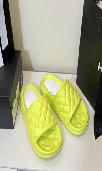 2022 c latest color slippers men woman size 3540 thick bottom flat slides pillow comfort lady sandals bubble shoes high heel sl4309201, Black
2022 c latest color slippers men woman size 3540 thick bottom flat slides pillow comfort lady sandals bubble shoes high heel sl4309201, Black