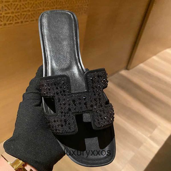 fashion slippers beach medium sandal orans shoe outwear 2023 slide sandals leather designer women's heel thick beach shoes k95p
fashion slippers beach medium sandal orans shoe outwear 2023 slide sandals leather designer women's heel thick beach shoes k95p