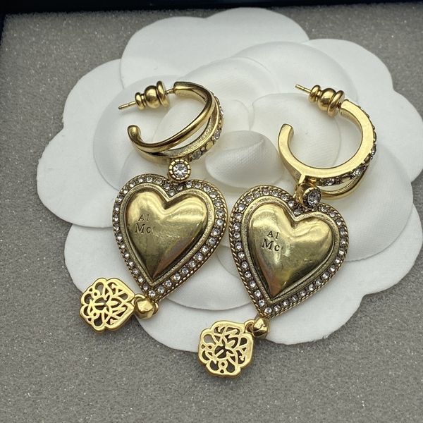 mq earrings designer for women new fashion earring love earrings for woman brand simple letters diamond lady earrings jewelry ear stud-1, Golden;silver
mq earrings designer for women new fashion earring love earrings for woman brand simple letters diamond lady earrings jewelry ear stud-1, Golden;silver