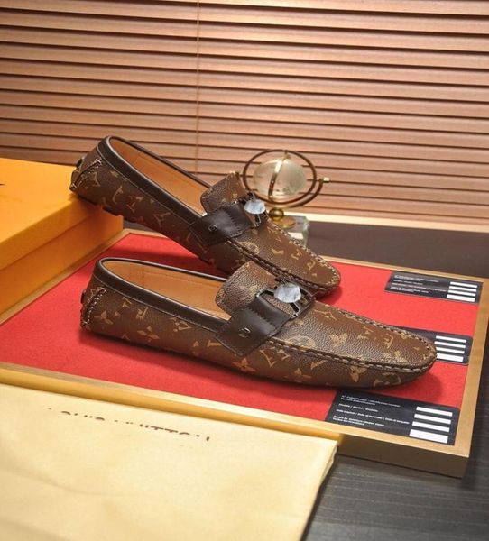 mm luxury brand men039s loafers leather genuine business leisure middleaged and young formal high sneakers designer dress 4103017, Black
mm luxury brand men039s loafers leather genuine business leisure middleaged and young formal high sneakers designer dress 4103017, Black