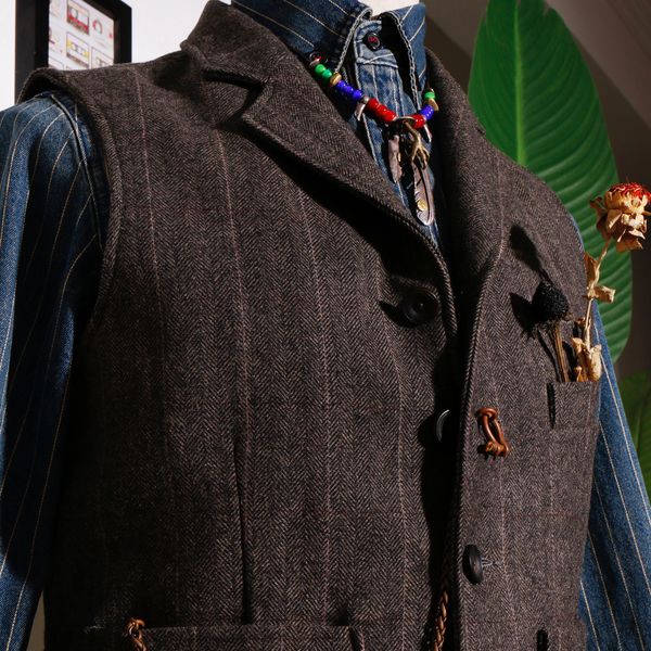 men's vests cdv239 cidu asian size super quality 400gsm 75 wool waistcoat stylish durable vintage vest 230420, Black;white
men's vests cdv239 cidu asian size super quality 400gsm 75 wool waistcoat stylish durable vintage vest 230420, Black;white
