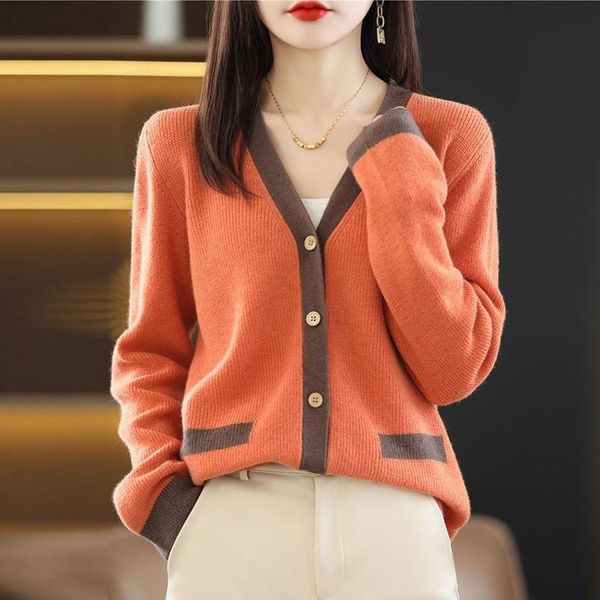 sweaters 2022 new vneck women casual spring autumn knitted sweaters shirts single breasted office lady outwear work cardigan sweaters, White;black
sweaters 2022 new vneck women casual spring autumn knitted sweaters shirts single breasted office lady outwear work cardigan sweaters, White;black