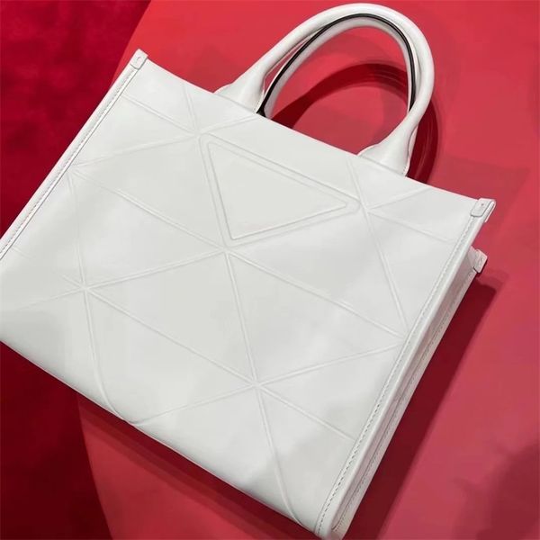 solid color totes bag leather triangle luxurys handbags for lady valentines day sacoche shopping traveling practical book designer bag elega
solid color totes bag leather triangle luxurys handbags for lady valentines day sacoche shopping traveling practical book designer bag elega