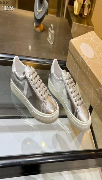 new mens veja v10 leather extra sneakers women esplar calfskin trainers fashion white lowchaussures breathable running shoes8751450, Red;white
new mens veja v10 leather extra sneakers women esplar calfskin trainers fashion white lowchaussures breathable running shoes8751450, Red;white