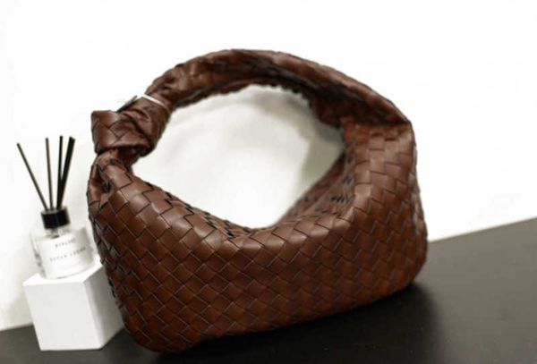 armpit large abottegas totes vneta knot luxury handbag jodie bag bags fashion woven cloud soft designer leather women's c shoulder bags
armpit large abottegas totes vneta knot luxury handbag jodie bag bags fashion woven cloud soft designer leather women's c shoulder bags