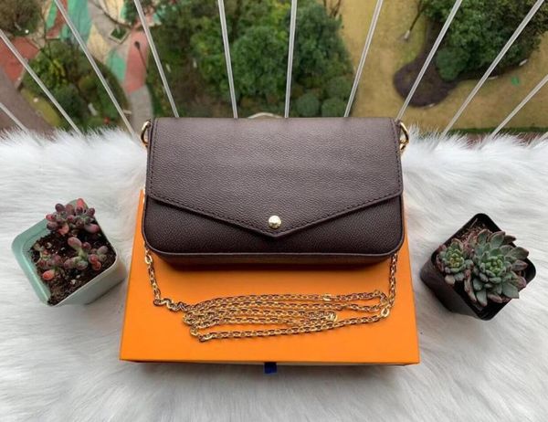 women messenger leather handbag evening bag original box flower checkers date code serial number embossed patterns3654425
women messenger leather handbag evening bag original box flower checkers date code serial number embossed patterns3654425