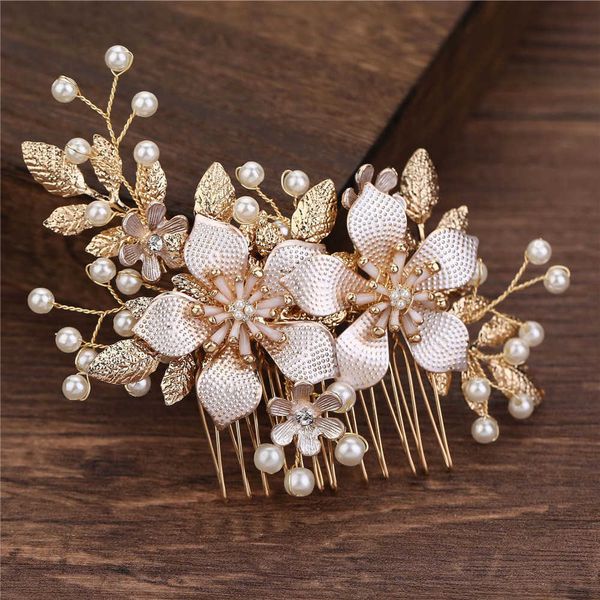 wedding hair jewelry handmade crystals rhinestones pearls flower hair comb bridal headpieces hair accessories bridesmaid tiara wedding hair, Slivery;golden
wedding hair jewelry handmade crystals rhinestones pearls flower hair comb bridal headpieces hair accessories bridesmaid tiara wedding hair, Slivery;golden