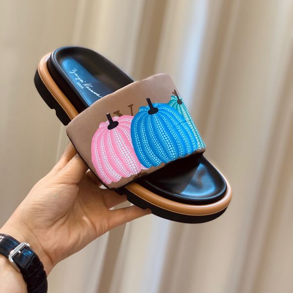 designer shoe slipper sandal man women slippers pillow mules luxury brand real leather flip flop flats slide casual shoes sneakers boots by, Black
designer shoe slipper sandal man women slippers pillow mules luxury brand real leather flip flop flats slide casual shoes sneakers boots by, Black