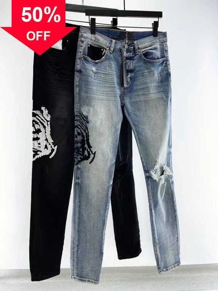 men's pants 2023 jeans designers jean hombre trousers men embroidery patchwork ripped for trend brand motorcycle pant mens skinny s to, Black
men's pants 2023 jeans designers jean hombre trousers men embroidery patchwork ripped for trend brand motorcycle pant mens skinny s to, Black