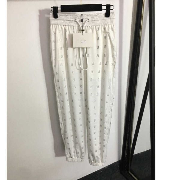 23ss womens designer clothing womens pants full of a letter drill drawstring elastic waist casual trousers corset foot pants women clothing, Black;white
23ss womens designer clothing womens pants full of a letter drill drawstring elastic waist casual trousers corset foot pants women clothing, Black;white