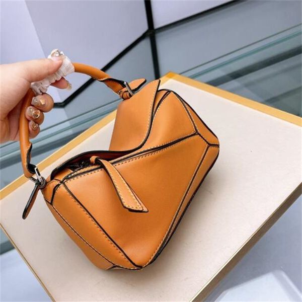 2023 new loewss puzzle handbag designer bag women single shoulder luxury fashion bags leather portable diagonal cross bags large woman tote
2023 new loewss puzzle handbag designer bag women single shoulder luxury fashion bags leather portable diagonal cross bags large woman tote