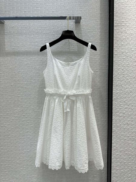 casual dresses luxury designer designs new 2023 spring/summer french water soluble flower embroidery strap dress, Black;gray
casual dresses luxury designer designs new 2023 spring/summer french water soluble flower embroidery strap dress, Black;gray