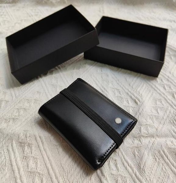 man credit wallet fashion designer cardholder luxury brand purse leather cord clasp thin wallet portfolio comes with box7445376, Red;black
man credit wallet fashion designer cardholder luxury brand purse leather cord clasp thin wallet portfolio comes with box7445376, Red;black