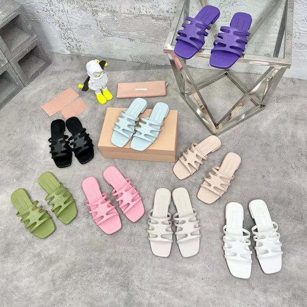 2023 designer luxury roman flip-flop slide slippers fashion womens 100% leather pink/green/black/white pure color sweat-wicking sandals lady
2023 designer luxury roman flip-flop slide slippers fashion womens 100% leather pink/green/black/white pure color sweat-wicking sandals lady