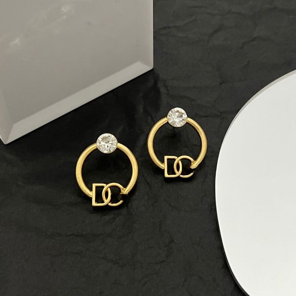 2023 fashion new designer hoop earrings luxury letter earrings stud with diamond send girlfriend no box, Golden;silver
2023 fashion new designer hoop earrings luxury letter earrings stud with diamond send girlfriend no box, Golden;silver