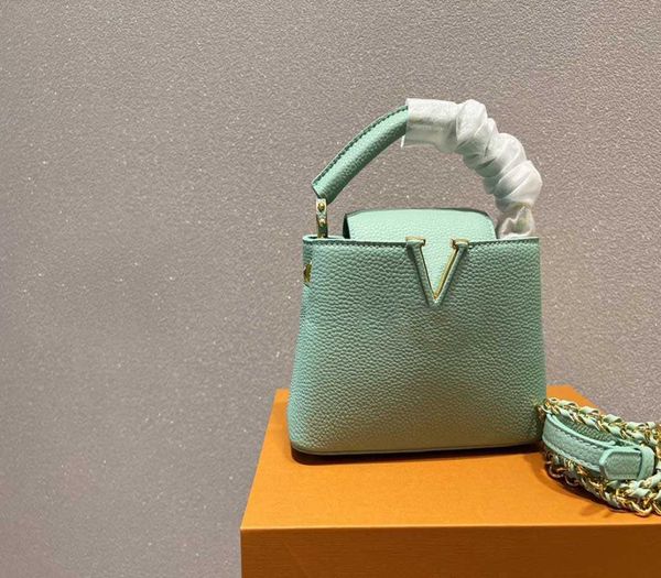 tz women039s green pure leather handbag brand tote bags capucines mini macaron collection summer feels full head layer leather 7587526
tz women039s green pure leather handbag brand tote bags capucines mini macaron collection summer feels full head layer leather 7587526