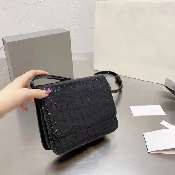 genuine leathe shoulder bags nylon handbags elling clutch luxury designer wallet women fashion crossbody bag famous purses handbag totes 000
genuine leathe shoulder bags nylon handbags elling clutch luxury designer wallet women fashion crossbody bag famous purses handbag totes 000