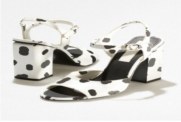 aaaaa women mules c slippers sandals pearls sliders stuffies lambskin black white flat slippers ladies beach rubber f4449850
aaaaa women mules c slippers sandals pearls sliders stuffies lambskin black white flat slippers ladies beach rubber f4449850