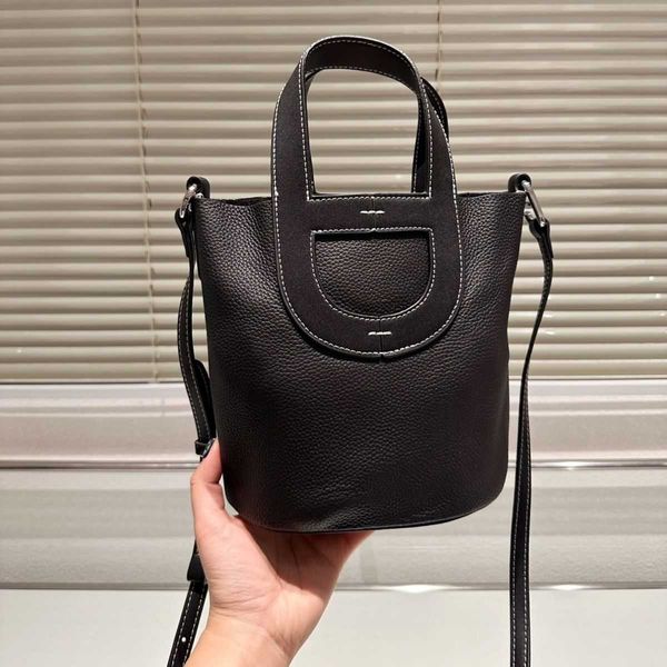 herms totes fashion bags drawstring 23 year new vegetable basket pig nose bag water bucket lychee pattern women's bag layer cowhide one
herms totes fashion bags drawstring 23 year new vegetable basket pig nose bag water bucket lychee pattern women's bag layer cowhide one