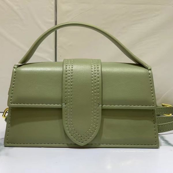 5A Fashion Designer Bag Pure Color Letter Crossbody Bags Internal Interval Handbag Daily Travel Essential Classic Setting Shoulder Bags Various Styles Available, M43-14cm
5A Fashion Designer Bag Pure Color Letter Crossbody Bags Internal Interval Handbag Daily Travel Essential Classic Setting Shoulder Bags Various Styles Available, M43-14cm