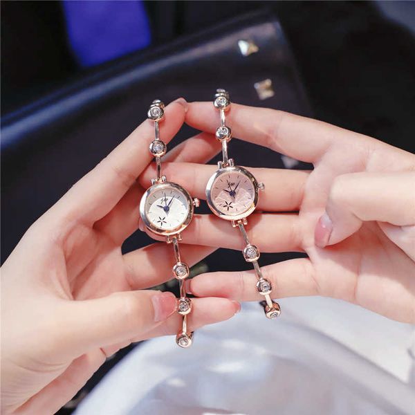 wristwatches new rose gold bracelet watches women luxury crystal dress wristwatches clock women's fashion casual quartz watch reloj muj, Slivery;brown
wristwatches new rose gold bracelet watches women luxury crystal dress wristwatches clock women's fashion casual quartz watch reloj muj, Slivery;brown