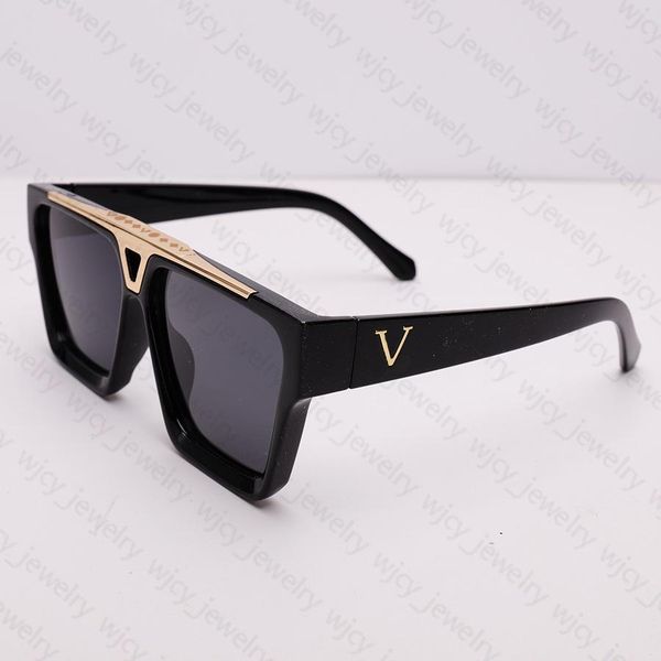 designer brand women sunglasses fashion summer beach glasses full frame letter rectangle design sunglasses for man woman 8 optional high qua, White;black
designer brand women sunglasses fashion summer beach glasses full frame letter rectangle design sunglasses for man woman 8 optional high qua, White;black