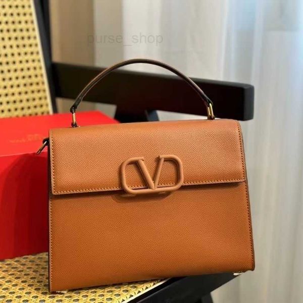 appearance version designer valentinoes evening da bag classy the same and model high new high-end handbag with s4yo lady purse
appearance version designer valentinoes evening da bag classy the same and model high new high-end handbag with s4yo lady purse