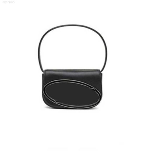 shoulder bags designer d underarm bag women's summer niche esign shoulder jingle bag simple versatile contrast underarm handbag 220901
shoulder bags designer d underarm bag women's summer niche esign shoulder jingle bag simple versatile contrast underarm handbag 220901