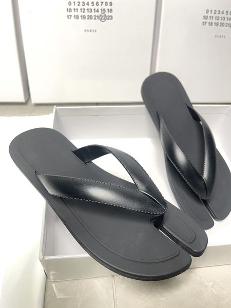 tabi ninja sandals women's men dress shoes 2023 spring and summer designer models fashion leather round head split toe low heel outdoor, Black
tabi ninja sandals women's men dress shoes 2023 spring and summer designer models fashion leather round head split toe low heel outdoor, Black