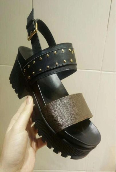 fashion laureate platform sandal lady brown printed canvas leather womens slippers luxury goldtone studs designer sandals su5703878, Black
fashion laureate platform sandal lady brown printed canvas leather womens slippers luxury goldtone studs designer sandals su5703878, Black