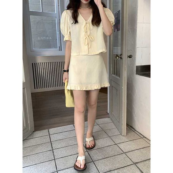 dress huang yan's small temperament set female 2023 summer v -neck bubble sleeve high waist skirt, White
dress huang yan's small temperament set female 2023 summer v -neck bubble sleeve high waist skirt, White