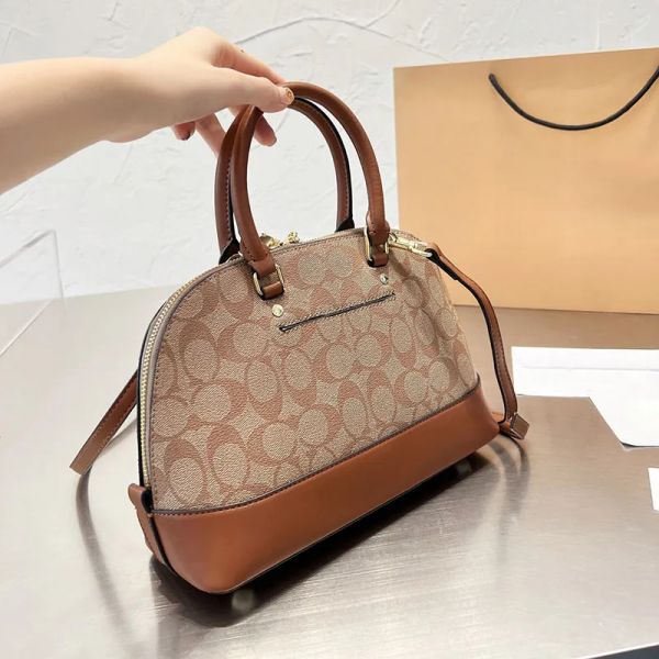2023 designers women shell shoulder bags handbags wallet clutch package bag totes crossbody handbag purses multicolor, Black;red
2023 designers women shell shoulder bags handbags wallet clutch package bag totes crossbody handbag purses multicolor, Black;red
