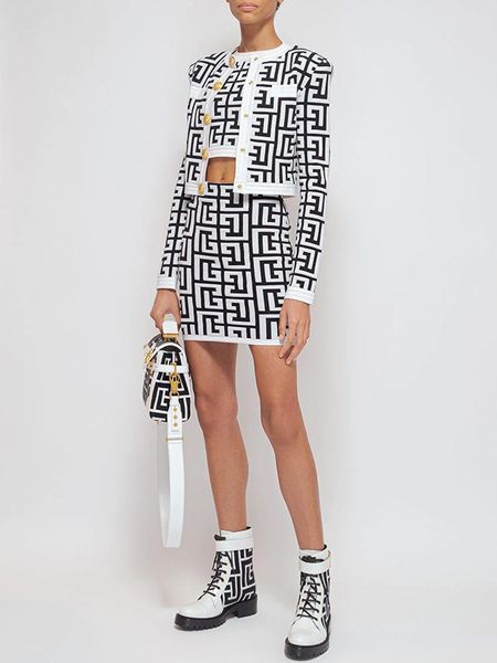 dress high street 2022 f/w designer fashion metal lion buttons geometrical knit cardigan camis mini skirt 3pcs suit set, White
dress high street 2022 f/w designer fashion metal lion buttons geometrical knit cardigan camis mini skirt 3pcs suit set, White