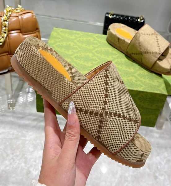 designer women ladys girls furry slide slipper spring and autumn wool white logo embroidery fashion comfortable barefo8300482, Black
designer women ladys girls furry slide slipper spring and autumn wool white logo embroidery fashion comfortable barefo8300482, Black