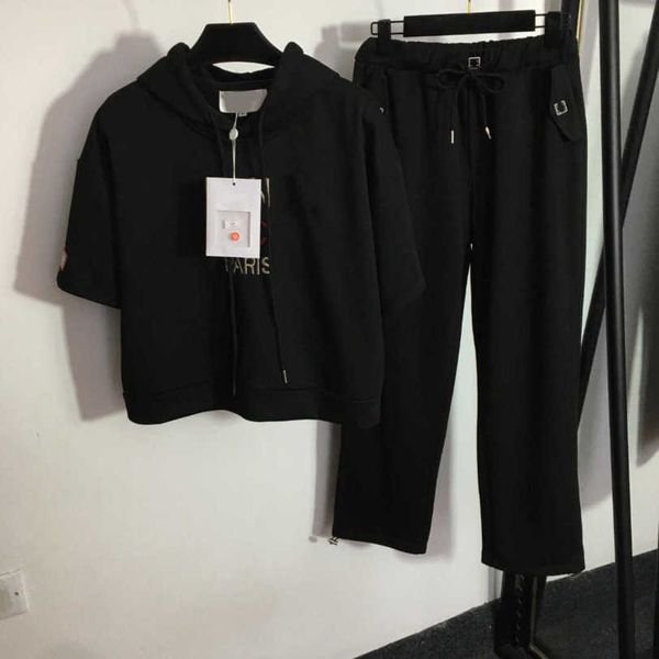 23ss womens designer clothing womens tracksuits logo embroidered letter short sleeve hoodie elastic waist casual pants set women clothes a1, Gray
23ss womens designer clothing womens tracksuits logo embroidered letter short sleeve hoodie elastic waist casual pants set women clothes a1, Gray
