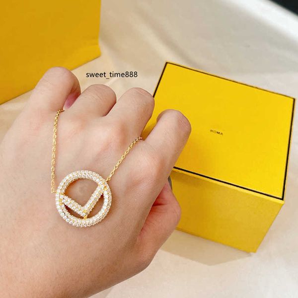 trendy designer necklace f designers necklaces clover gift for women brands jewelry love pendant gold letter luxury highly quality, Silver
trendy designer necklace f designers necklaces clover gift for women brands jewelry love pendant gold letter luxury highly quality, Silver