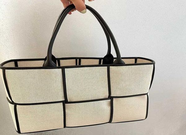 venetas designer bag bottegas handbag luxury women fashion shoulder crossbody bags versatile purses totes saddle venetta wallet 7x5899624
venetas designer bag bottegas handbag luxury women fashion shoulder crossbody bags versatile purses totes saddle venetta wallet 7x5899624