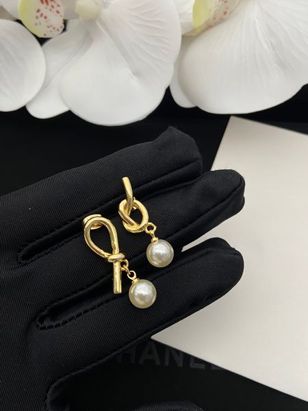 french pearl dangle earrings for women, personalized asymmetrical ladies earrings temperament knotted, for prom party, Silver
french pearl dangle earrings for women, personalized asymmetrical ladies earrings temperament knotted, for prom party, Silver