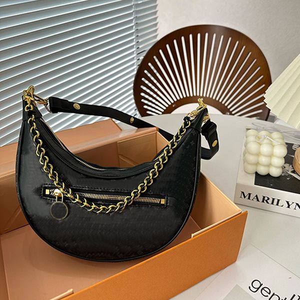 armpit half moon bag handbag women shoulder bags fashion classic embossed letter crossbody purse hardware chain zipper closure cell phone po
armpit half moon bag handbag women shoulder bags fashion classic embossed letter crossbody purse hardware chain zipper closure cell phone po