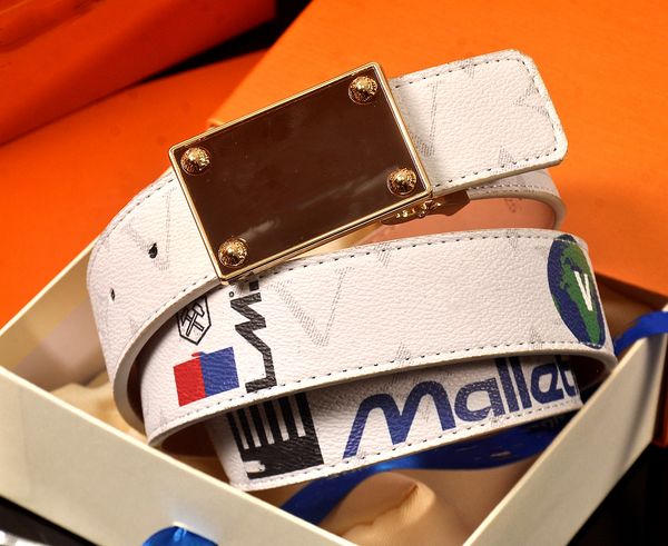 mens designer belts are fashionable luxurious, and can be easily paired with mens and womens belt boxes, Black;brown
mens designer belts are fashionable luxurious, and can be easily paired with mens and womens belt boxes, Black;brown