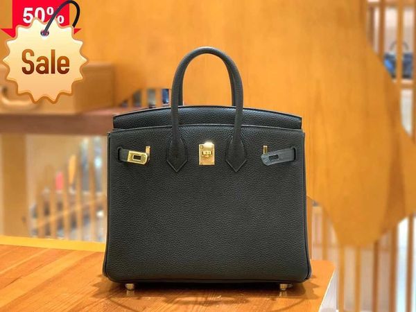 2023 fashion purse women totes shoulder bags cowskin genuine leather handbag scarf charm with shoulders straps and packing box birkin bag it
2023 fashion purse women totes shoulder bags cowskin genuine leather handbag scarf charm with shoulders straps and packing box birkin bag it