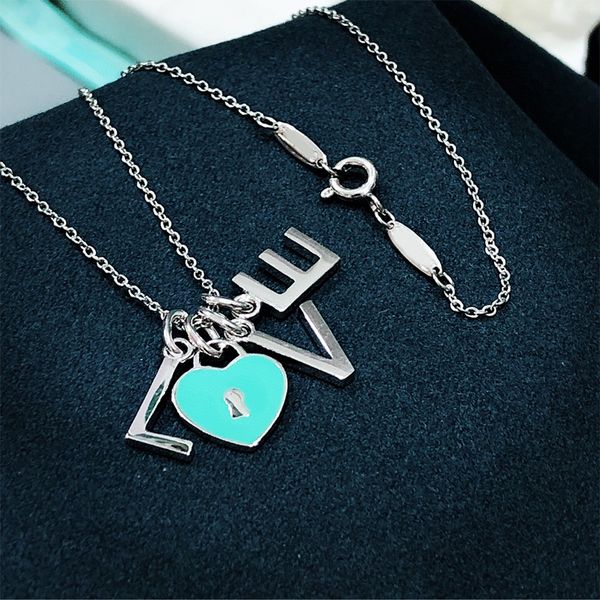designer love heart necklace 1:1 original key pendant necklace brand logo classic fashion return blue heart tag charms girlfriends lover nec, Silver
designer love heart necklace 1:1 original key pendant necklace brand logo classic fashion return blue heart tag charms girlfriends lover nec, Silver