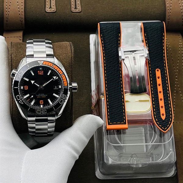 2021 men's sports watch automatic mechanical winding fashion rubber ring mouth sapphire date stainless steel luxury transpare2826, Slivery;brown
2021 men's sports watch automatic mechanical winding fashion rubber ring mouth sapphire date stainless steel luxury transpare2826, Slivery;brown