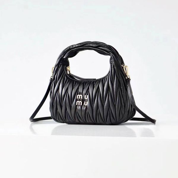 designer miu wander matelasse evening bags hobo womens mini handbag shoulder clutch crossbody bag handle leather pink travel messenger tote
designer miu wander matelasse evening bags hobo womens mini handbag shoulder clutch crossbody bag handle leather pink travel messenger tote